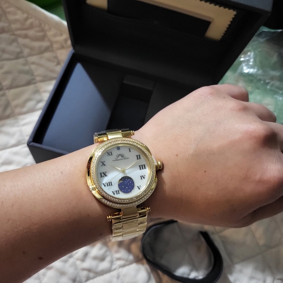 Porsamo Bleu South Sea Crystal Moon Quartz Watch - Picture 6 of 7